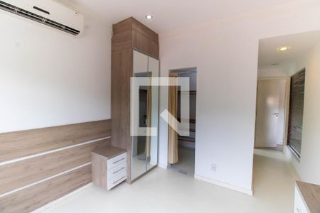 Casa à venda com 150m², 3 quartos e 4 vagas Casa à venda com 150m², 3 quartos e 4 vagasSuíte