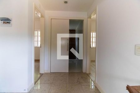 Hall de casa à venda com 3 quartos, 150m² em Muriqui, Niterói