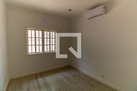 Casa à venda com 150m², 3 quartos e 4 vagas Casa à venda com 150m², 3 quartos e 4 vagasQuarto 2