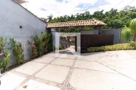 Casa à venda com 150m², 3 quartos e 4 vagas Casa à venda com 150m², 3 quartos e 4 vagasGaragem