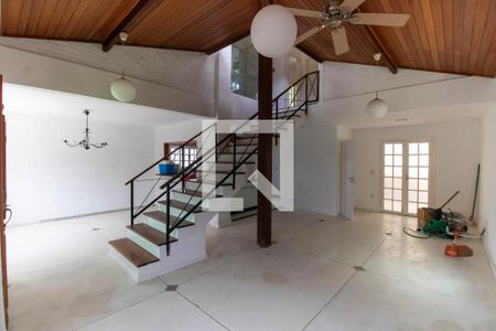 Sala de casa à venda com 3 quartos, 150m² em Muriqui, Niterói