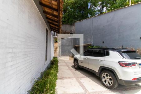 Casa à venda com 150m², 3 quartos e 4 vagas Casa à venda com 150m², 3 quartos e 4 vagasGaragem