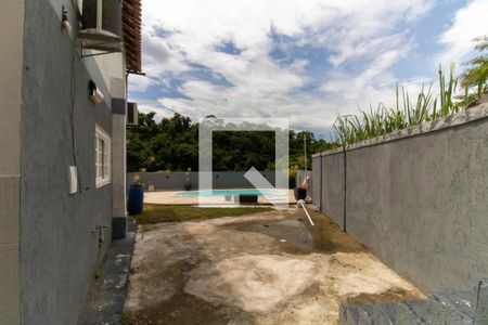 Casa à venda com 150m², 3 quartos e 4 vagas Casa à venda com 150m², 3 quartos e 4 vagasÁrea externa