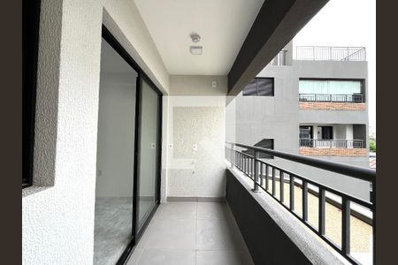 Studio à venda com 28m², 1 quarto e sem vaga Studio à venda com 28m², 1 quarto e sem vagaVaranda