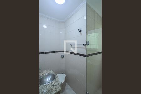 Casa à venda com 190m², 3 quartos e 2 vagas Casa à venda com 190m², 3 quartos e 2 vagasBanheiro