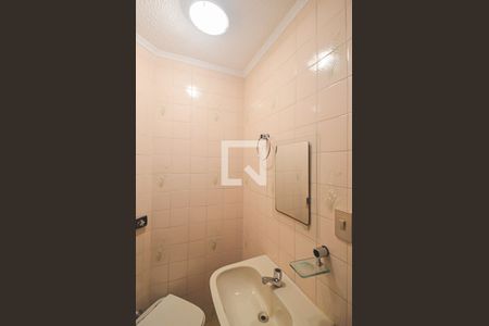 Casa à venda com 190m², 3 quartos e 2 vagas Casa à venda com 190m², 3 quartos e 2 vagasLavabo