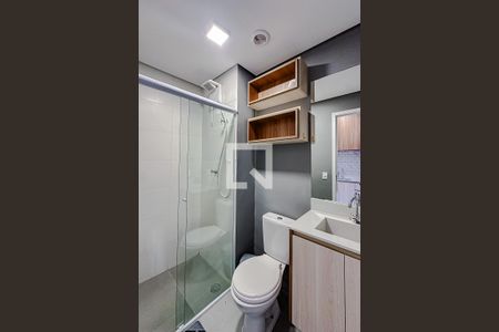 Banheiro de apartamento para alugar com 1 quarto, 27m² em Cambuci, São Paulo