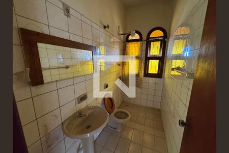 Casa para alugar com 110m², 3 quartos e 1 vagaBanheiro