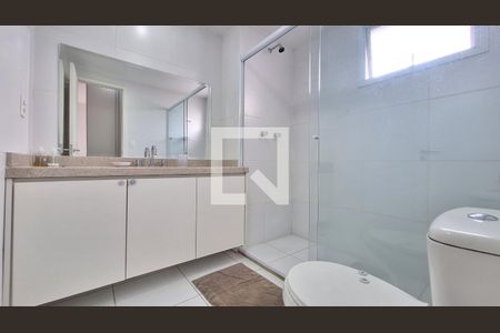 Apartamento para alugar com 67m², 2 quartos e 1 vaga Apartamento para alugar com 67m², 2 quartos e 1 vagaBanheiro da Suíte