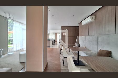 Apartamento para alugar com 67m², 2 quartos e 1 vaga Apartamento para alugar com 67m², 2 quartos e 1 vagaÁrea comum - Salão de festas