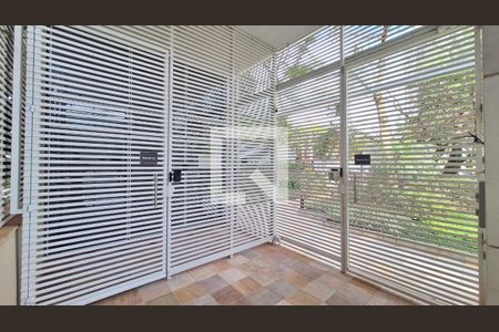 Apartamento para alugar com 67m², 2 quartos e 1 vaga Apartamento para alugar com 67m², 2 quartos e 1 vagaEntrada