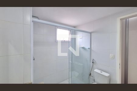 Apartamento para alugar com 67m², 2 quartos e 1 vaga Apartamento para alugar com 67m², 2 quartos e 1 vagaBanheiro da Suíte