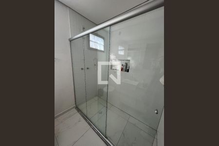 Casa à venda com 272m², 4 quartos e 2 vagasBanheiro