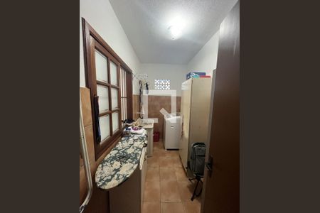 Casa à venda com 272m², 4 quartos e 2 vagasLavanderia