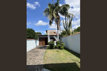 Casa à venda com 272m², 4 quartos e 2 vagasQuintal
