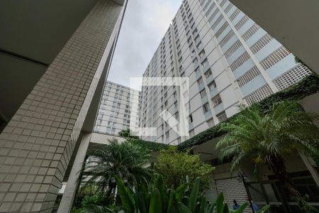 Apartamento à venda com 78m², 2 quartos e 1 vaga Apartamento à venda com 78m², 2 quartos e 1 vagaFachada