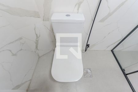 Apartamento à venda com 78m², 2 quartos e 1 vaga Apartamento à venda com 78m², 2 quartos e 1 vagaBanheiro