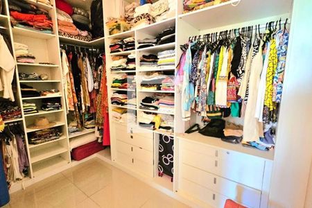 Apartamento à venda com 130m², 4 quartos e 2 vagas