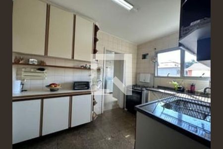 Apartamento à venda com 156m², 4 quartos e 3 vagas