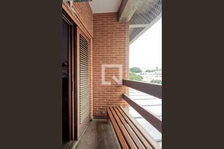 Casa à venda com 441m², 4 quartos e 8 vagasSuíte 2