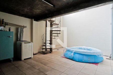 Casa à venda com 441m², 4 quartos e 8 vagasÁrea externa