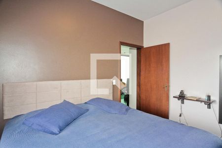 Casa à venda com 441m², 4 quartos e 8 vagasSuíte 1