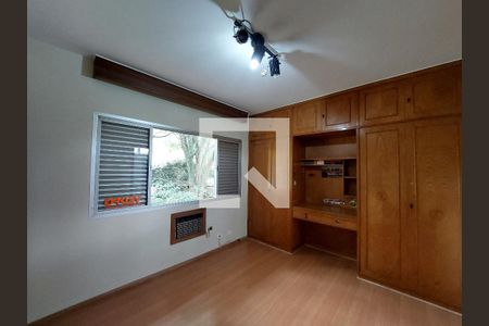 Casa para alugar com 570m², 4 quartos e 5 vagasQuarto 1