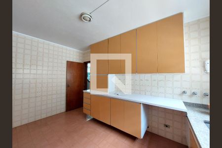 Casa para alugar com 570m², 4 quartos e 5 vagasCozinha