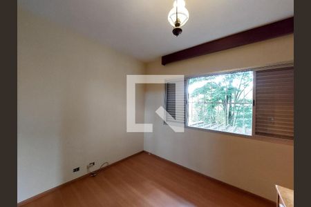 Casa para alugar com 570m², 4 quartos e 5 vagasQuarto 4