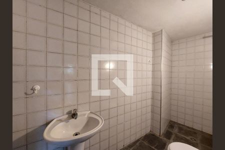 Casa para alugar com 570m², 4 quartos e 5 vagasBanheiro Salão de Festas