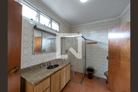 Casa para alugar com 570m², 4 quartos e 5 vagasBanheiro3 Quartos 2e3