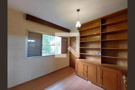 Casa para alugar com 570m², 4 quartos e 5 vagasQuarto 4