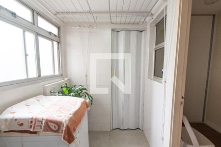 Apartamento à venda com 73m², 3 quartos e 1 vagaÁrea de serviço