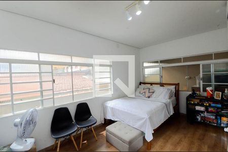 Casa à venda com 250m², 6 quartos e 2 vagasQuarto 3