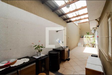 Casa à venda com 250m², 6 quartos e 2 vagasÁrea de Serviço