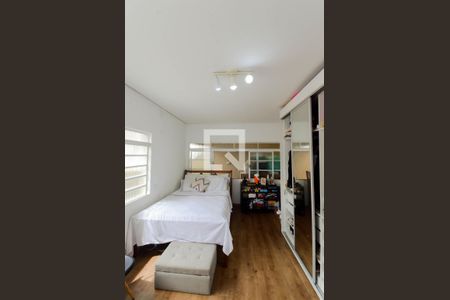 Casa à venda com 250m², 6 quartos e 2 vagasQuarto 3