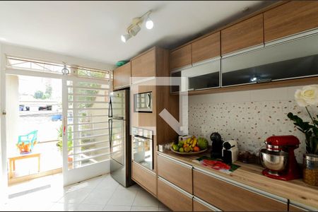 Casa à venda com 250m², 6 quartos e 2 vagasCozinha