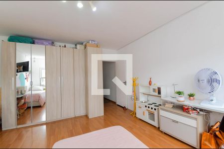 Casa à venda com 250m², 6 quartos e 2 vagasQuarto 6 - Suíte