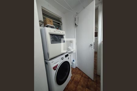 Apartamento à venda com 80m², 2 quartos e 1 vaga Apartamento à venda com 80m², 2 quartos e 1 vagaÁrea de Serviço