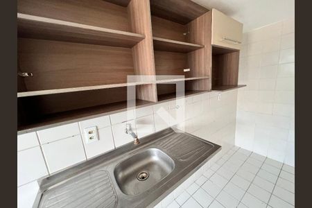 Apartamento para alugar com 51m², 2 quartos e 2 vagasCozinha