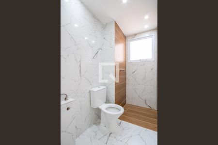 Apartamento à venda com 48m², 2 quartos e 1 vaga Apartamento à venda com 48m², 2 quartos e 1 vagaBanheiro