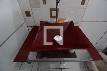 Casa para alugar com 160m², 3 quartos e 4 vagasBanheiro Social
