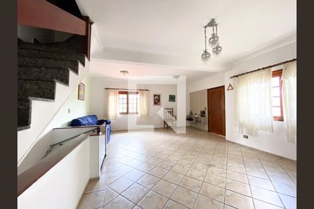 Sala de casa para alugar com 3 quartos, 150m² em Vila Sonia, São Paulo