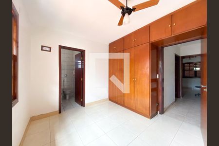 Casa para alugar com 150m², 3 quartos e 4 vagas Casa para alugar com 150m², 3 quartos e 4 vagasQuarto 1