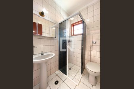 Casa para alugar com 150m², 3 quartos e 4 vagas Casa para alugar com 150m², 3 quartos e 4 vagasBanheiro