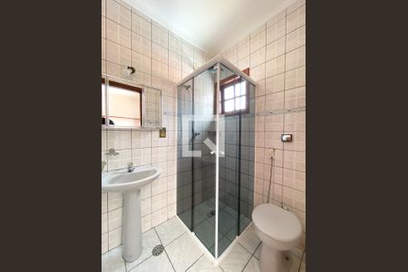 Casa para alugar com 150m², 3 quartos e 4 vagas Casa para alugar com 150m², 3 quartos e 4 vagasBanheiro