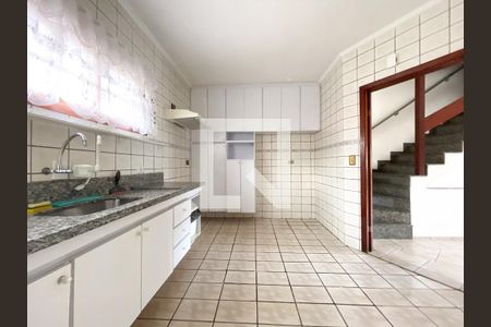Cozinha de casa para alugar com 3 quartos, 150m² em Vila Sonia, São Paulo