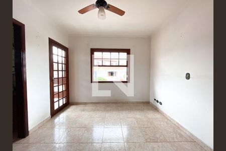 Casa para alugar com 150m², 3 quartos e 4 vagas Casa para alugar com 150m², 3 quartos e 4 vagasQuarto 3