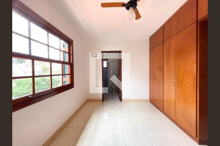 Casa para alugar com 150m², 3 quartos e 4 vagas Casa para alugar com 150m², 3 quartos e 4 vagasQuarto 1