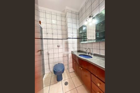 Casa para alugar com 150m², 3 quartos e 4 vagas Casa para alugar com 150m², 3 quartos e 4 vagasBanheiro